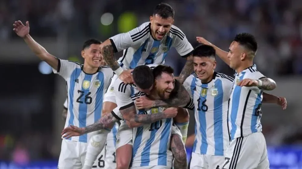 La Selección argentina terminó el 2024 en lo más alto del ranking FIFA