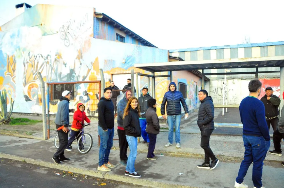 "¿Por qué no venís a sacar mierda?": hubo tensión entre vecinos en el barrio Guido