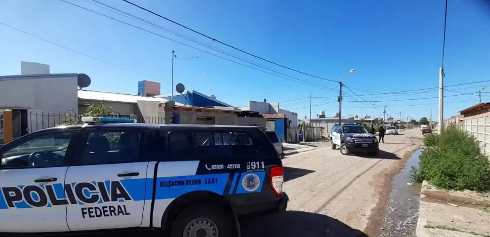 Policía Federal detuvo a cuatro viedmenses por venta de drogas