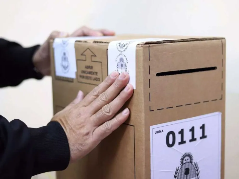 Atención: cuándo comienza la veda electoral por las PASO y qué no se puede hacer 