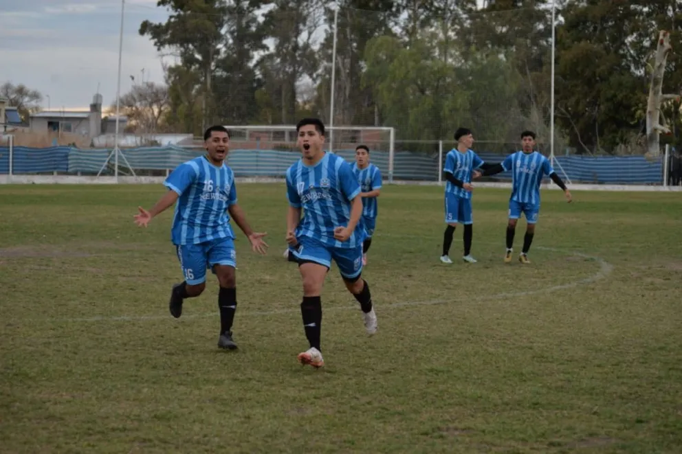 Jorge Newbery y Peña Azul y Oro van por el campeonato