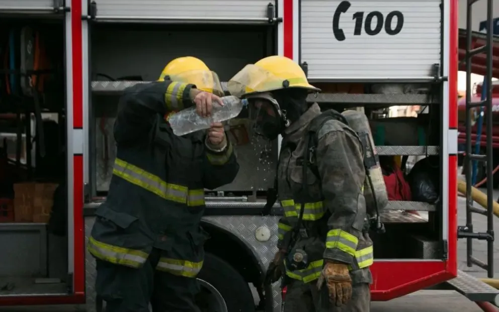 Los Bomberos Voluntarios tendrán gratis los servicios provinciales y descuentos en telefonía, luz y gas  