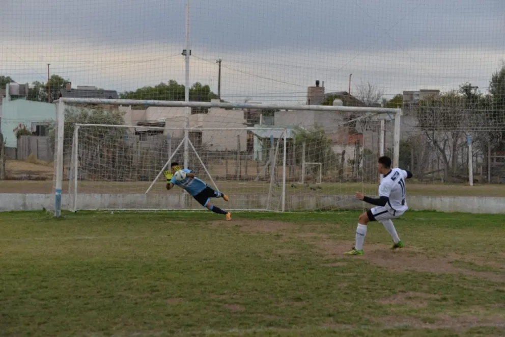 Jorge Newbery y Villalonga entraron en la historia mundial del fútbol: el curioso logro al que llegaron