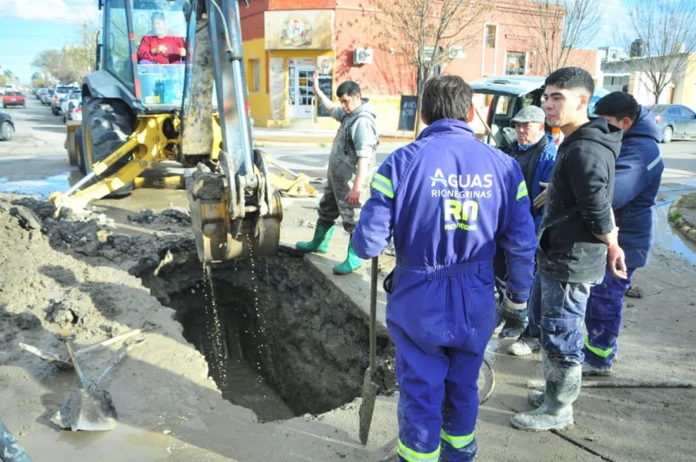 Aguas Rionegrinas informó que comenzó a normalizarse el servicio