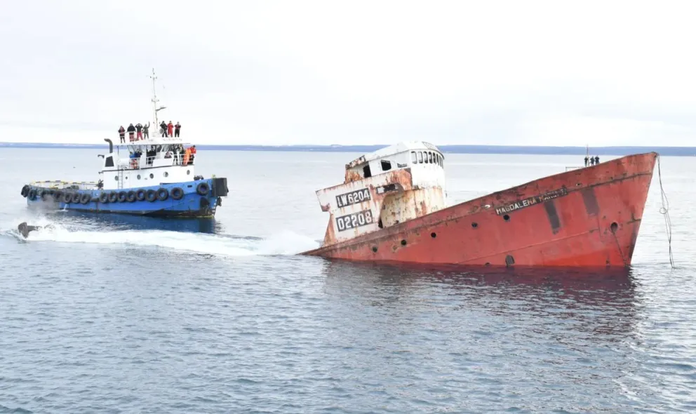 Con un nuevo hundimiento, refuerzan el Parque Submarino de Las Grutas