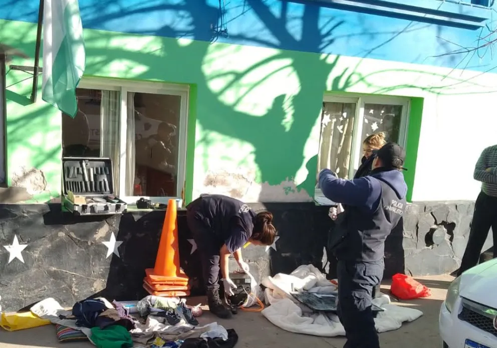 La justicia liberó a los ladrones de El Cóndor: son los que la policía corrió con elementos robados