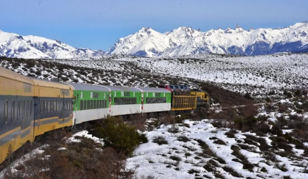 Vacaciones de invierno: La Trochita se presenta como una de las posibilidades para recorrer la región 