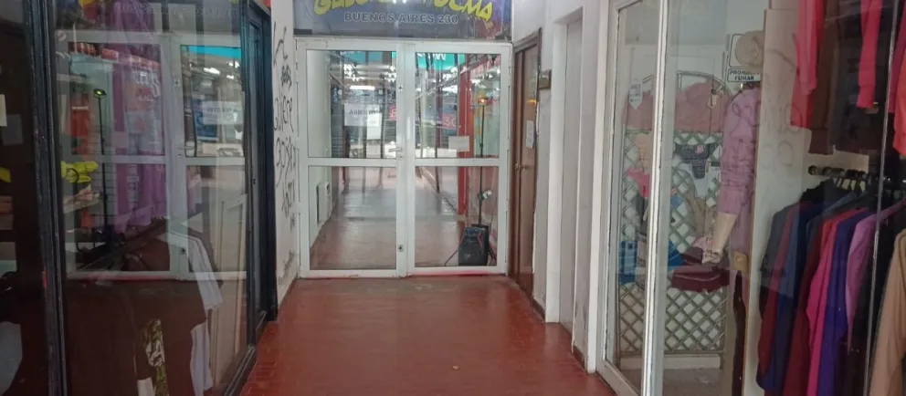 Comerciantes de la galería Tucma están hartos de la inseguridad: denunciaron que los policías "andan de shopping"