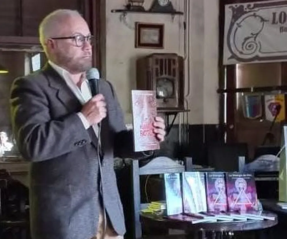 Presentan en el Centro Cultural un libro que todos deberían leer