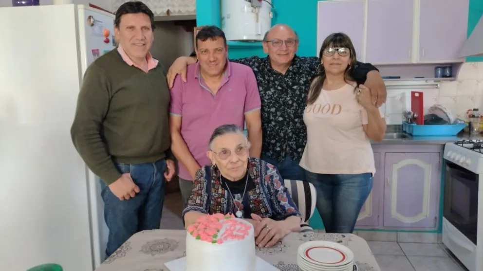 Emocionante testimonio de una familia viedmense en una visita de Favaloro