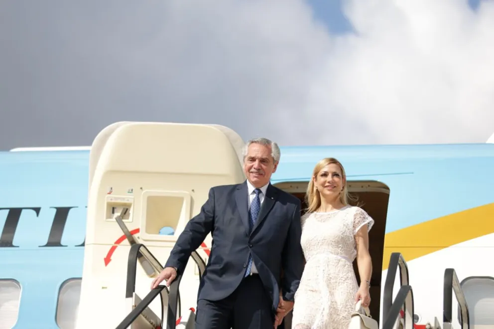 Alberto Fernández llegó a Bruselas para participar de la Cumbre UE-CELAC