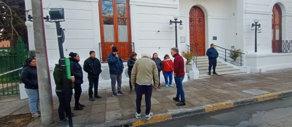 “Nos estamos muriendo de frío”: vecinos de El Progreso reclamaron por falta de luz