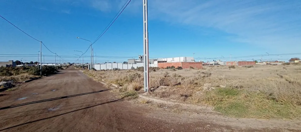 Destacan la necesidad de complementar la acción estatal con financiamiento privado para atender la demanda habitacional.