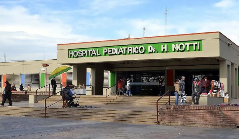 Una nena de dos años fue atacada por un pitbull y sufrió heridas en la cara 
