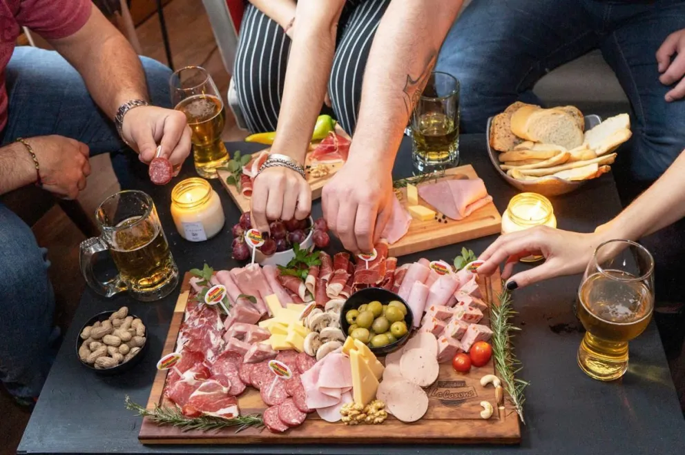 Día del amigo: conoce las apps infalibles para juegos, compartir gastos y más