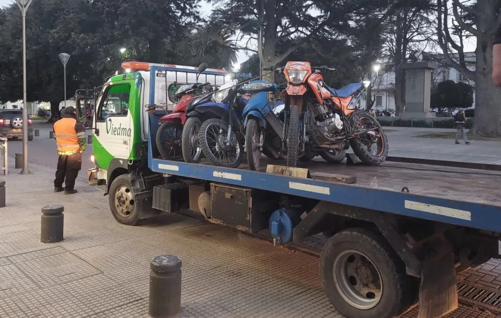Estrictos controles en el centro: 10 motos secuestradas 