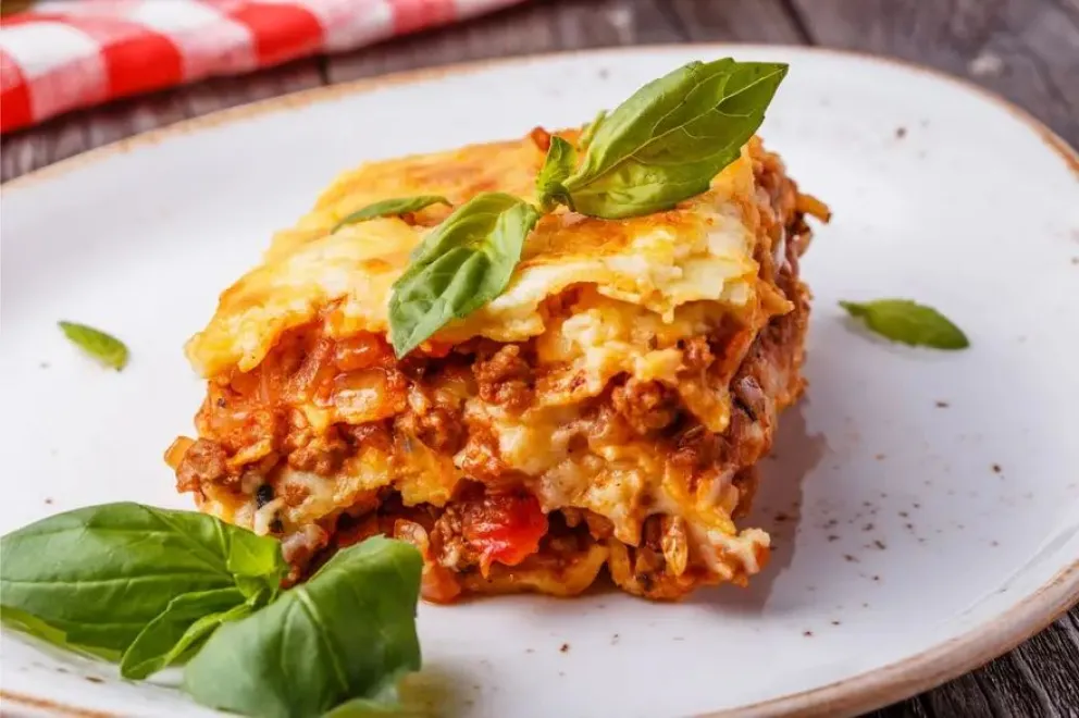 Receta auténtica de lasaña a la emiliana: ¡Disfruta de este infaltable clásico italiano!