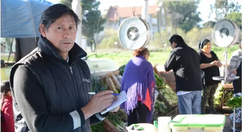 Son feriantes y emprendedores que buscar organizarse como cooperativa