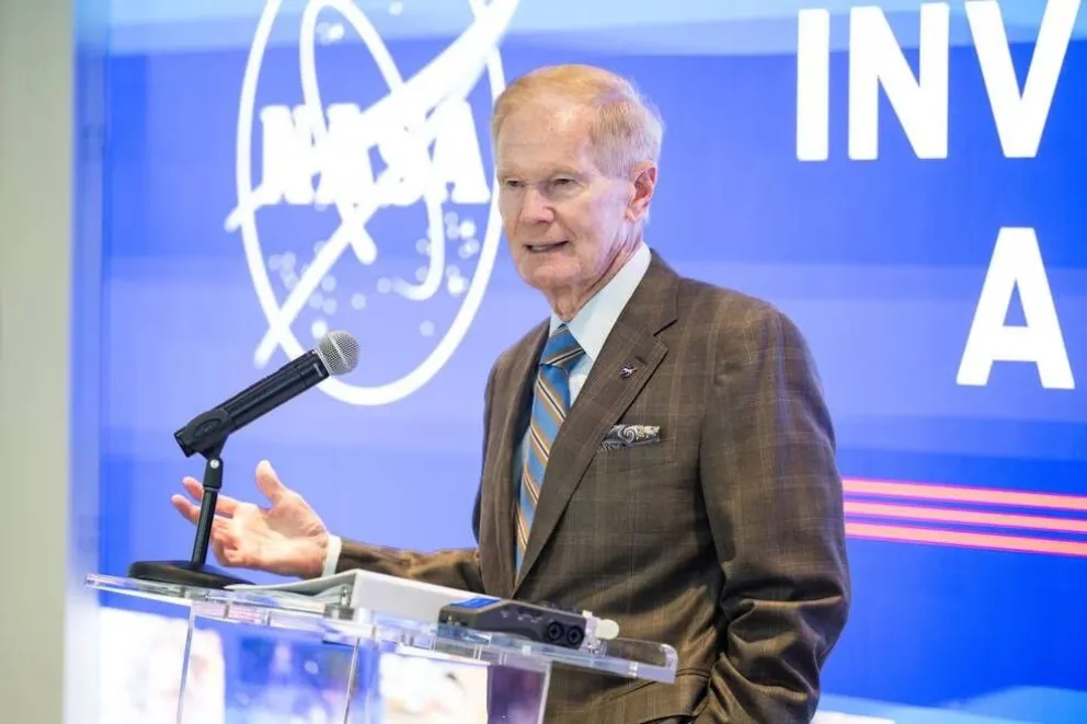 El director de la NASA llegará a Argentina y estará presente en Bariloche