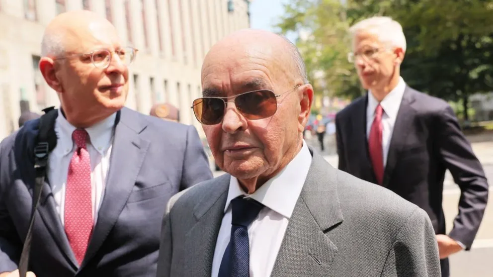 Joe Lewis, dueño de Lago Escondido, se entregó en Estados Unidos acusado por tráfico de información