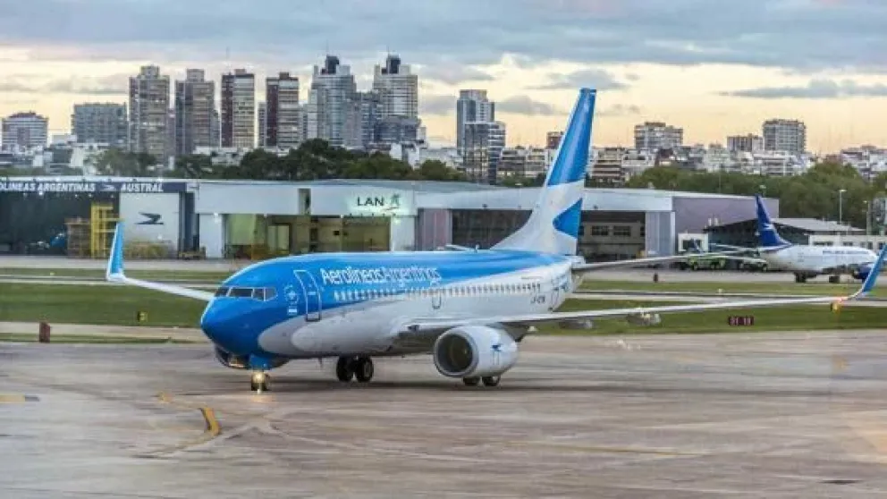 Cuatro aerolíneas tendrán tope de aumento en pasajes hasta noviembre