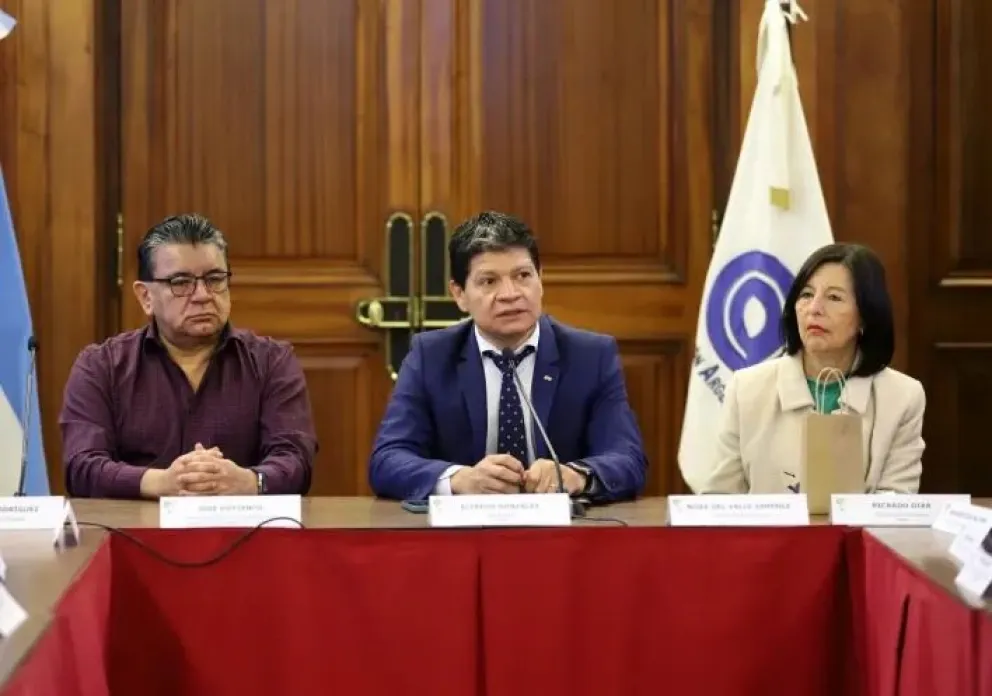 Presentan proyecto de ley para integrar planes sociales con empleo formal