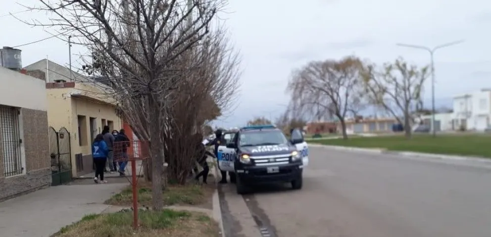 Allanamiento y un detenido en una causa por presunta estafa con tarjetas de crédito