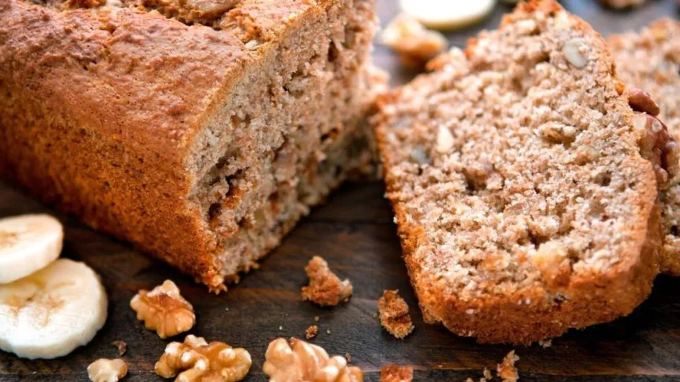 Budín de banana y nuez: una preparación rica para la tarde