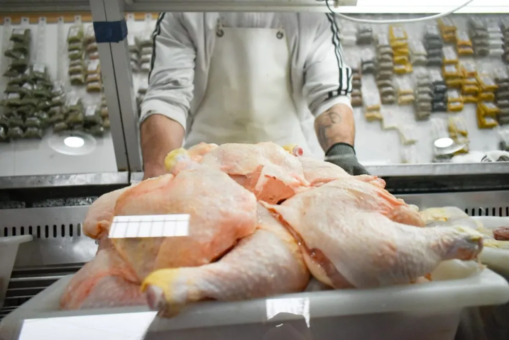 Los proveedores de pollos aumentaron un 28 por ciento: “No había pasado nunca”