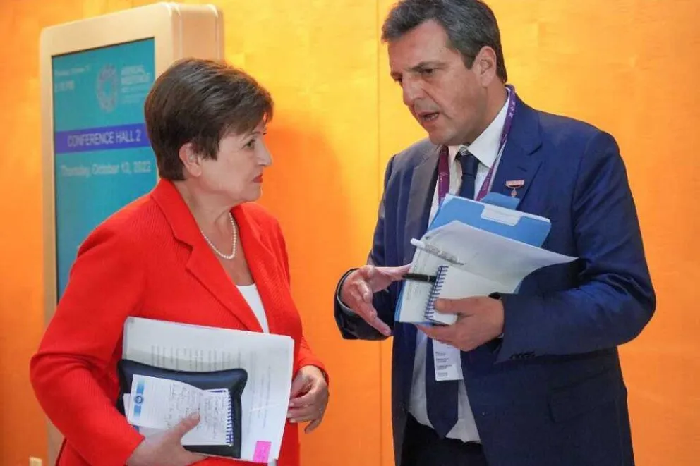 Acuerdo con el FMI: habrá desembolsos en dos tramos por más de 7 mil millones de dólares 