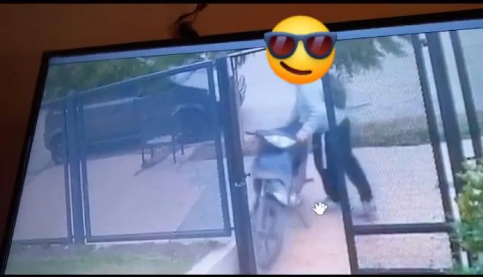 No aparece la moto robada a una joven trabajadora  