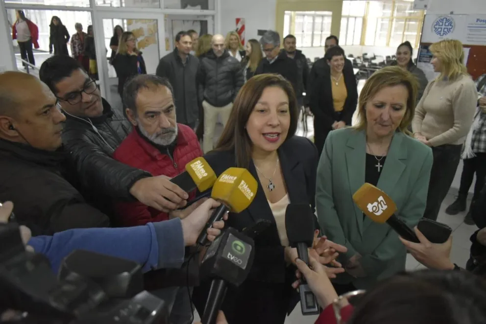 La gobernadora confirmó que el Ministerio de Seguridad se reunió con familiares de Caracciolo