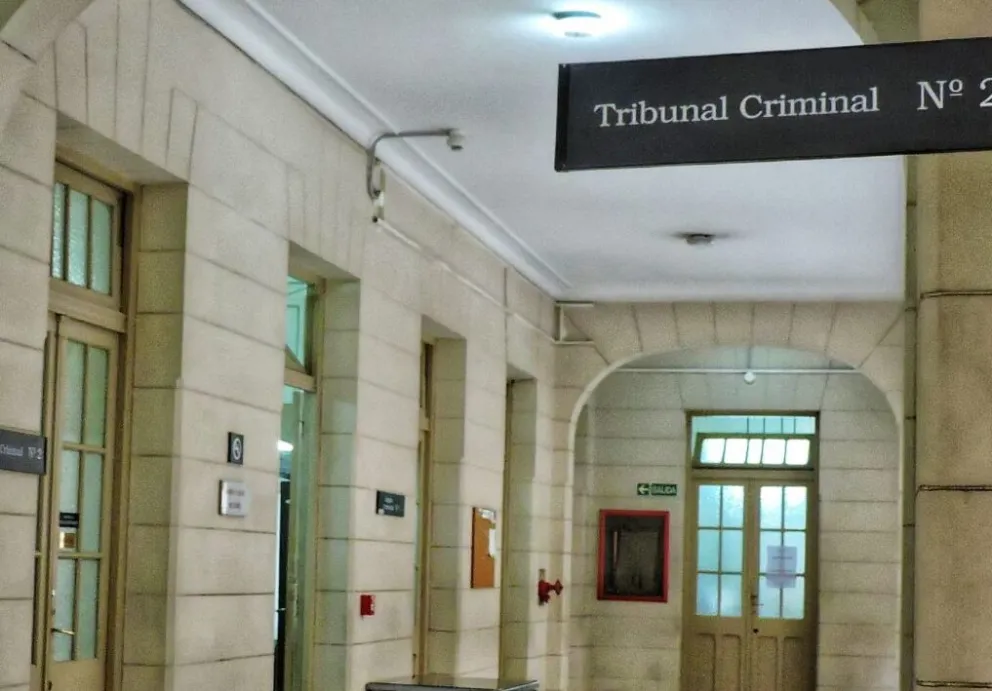 Una mujer tenía arresto domiciliario, siguió vendiendo droga y la mandaron a prisión