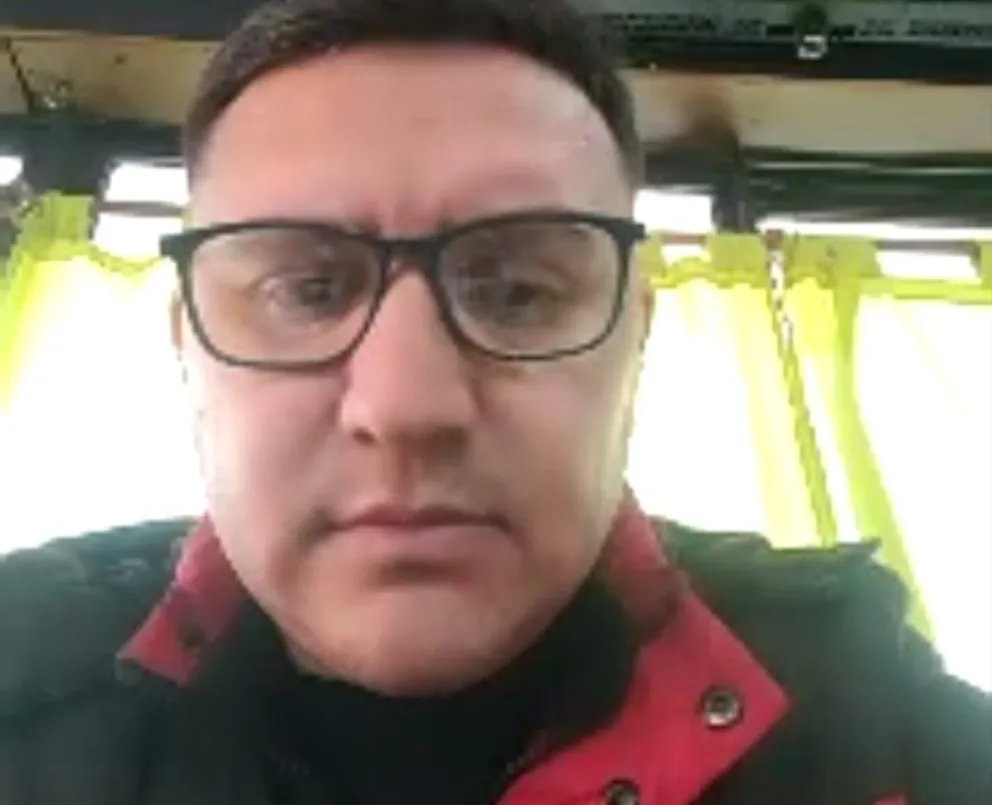 Se hizo pasar por la esposa de un viedmense por WhatsApp y le robó plata