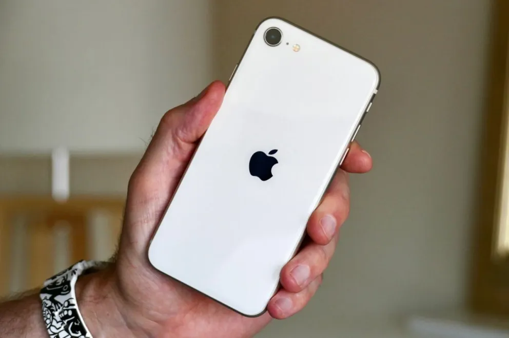 Estafa millonaria: mujer pierde $390.000 al intentar comprar un iPhone en Instagram