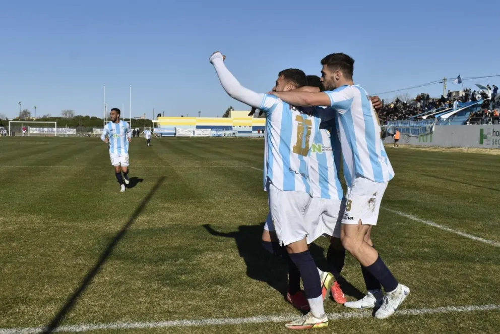 Sol de Mayo hizo un partido perfecto en el primer tiempo, pero no lo aguantó y perdió dos puntos