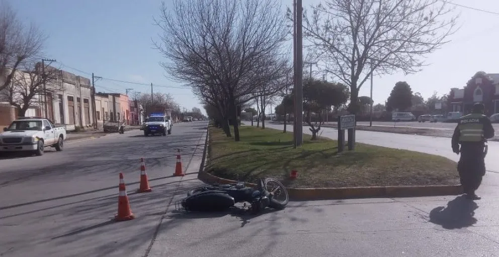 Un motociclista debió ser trasladado al hospital tras protagonizar un accidente de tránsito