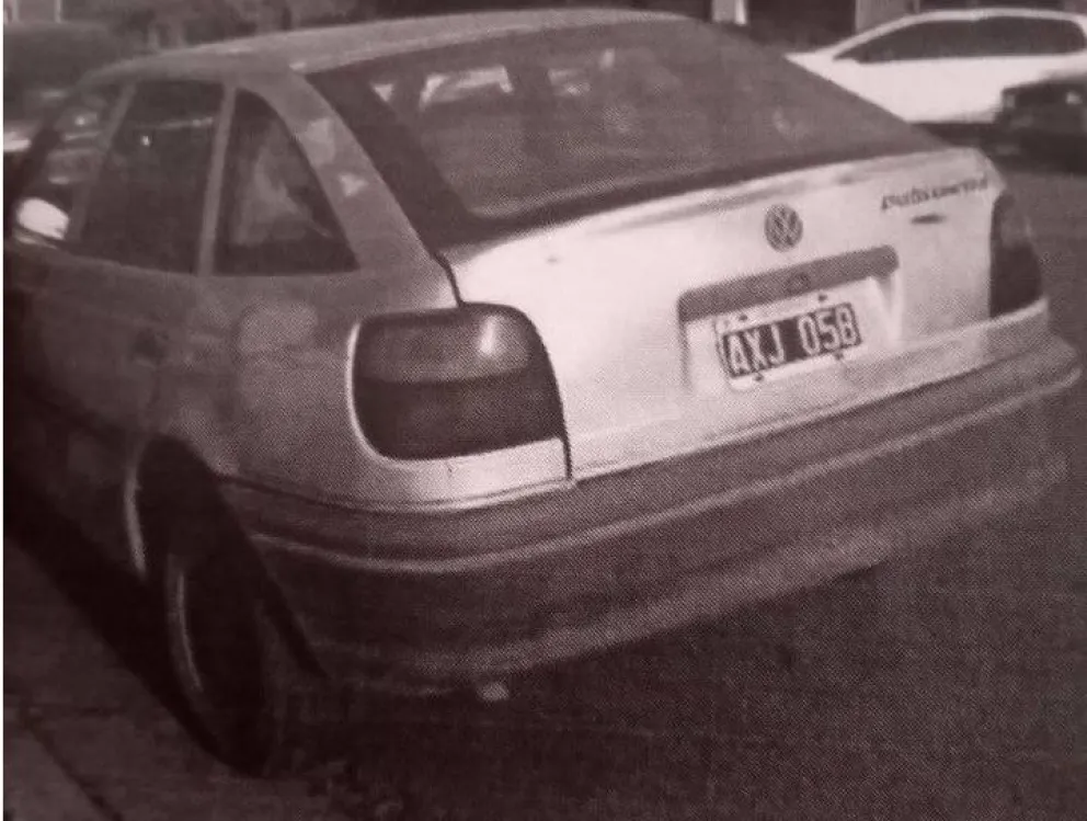 Se busca el poseedor de un auto Volkswagen Pointer