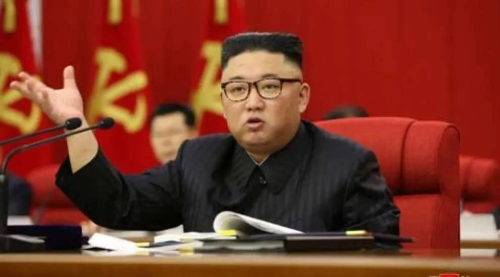 Kim Jong-un insta a su ejército a prepararse para una guerra ofensiva