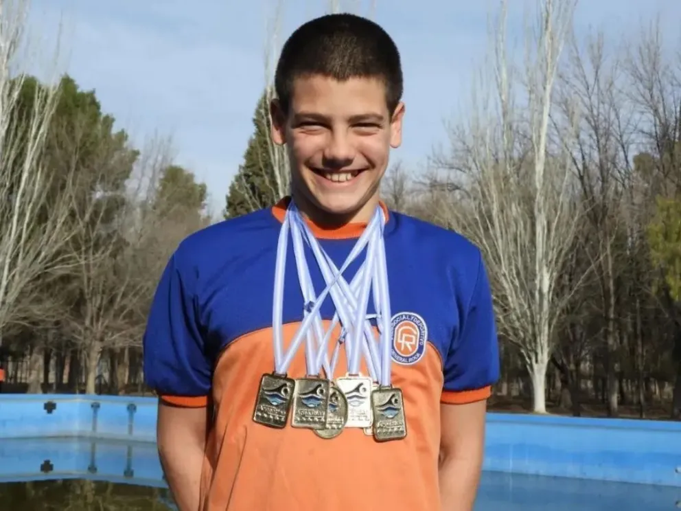 Un rionegrino arrasó en el Nacional de Natación 