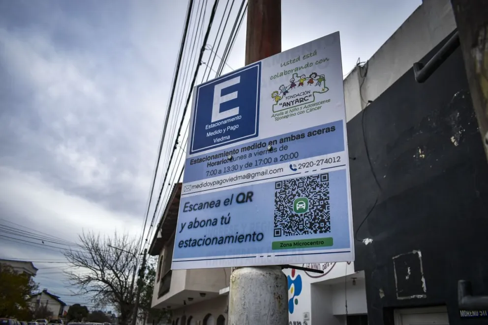 Aumentazo en el estacionamiento medido y pago en Viedma: la hora costará más del doble de lo que vale hoy