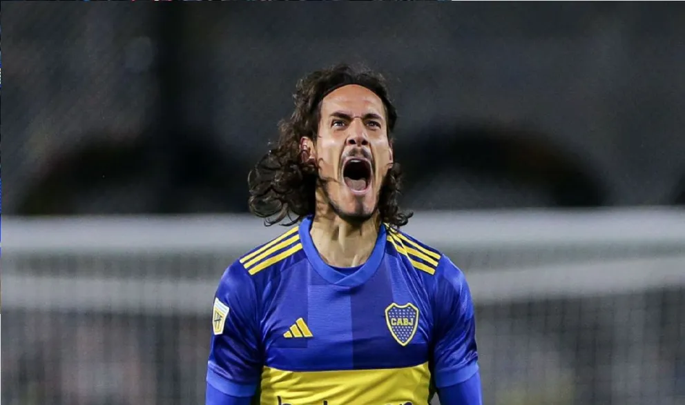Debut goleador de Cavani y victoria de Boca ante Platense