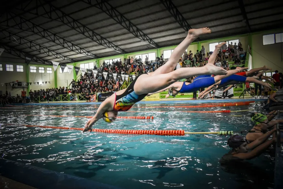 Cipolletti se quedó con el Provincial de Natación organizado por Villa Congreso