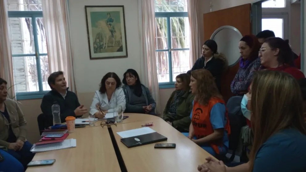 ¿A qué acuerdo llegaron la dirección y los y las representantes de ASSPUR?