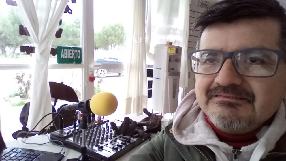 La comunidad de Sierra Grande está de luto por el fallecimiento del periodista Miguel Velázquez