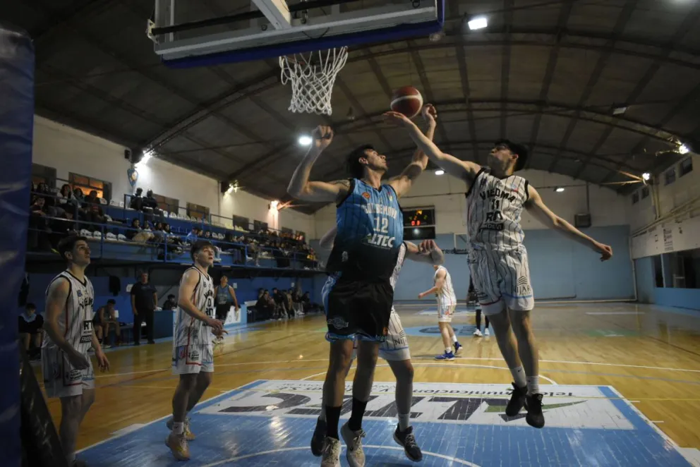 San Martín y Deportivo Viedma se impusieron en el inicio del torneo