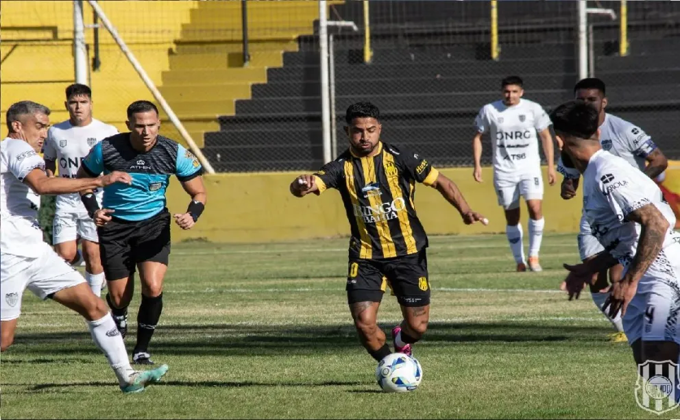 Cipolletti perdió 3 a 2 ante Olimpo en Bahía Blanca por el Federal A