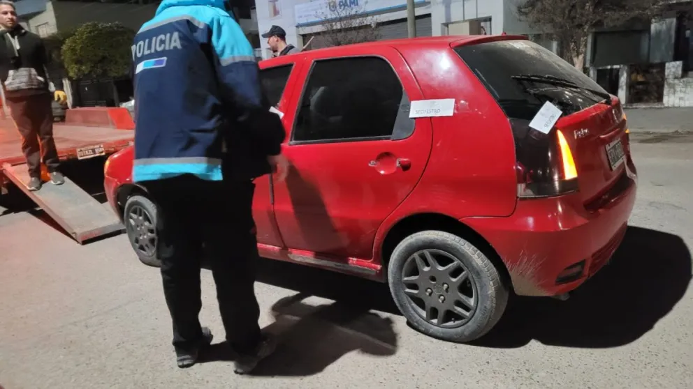 Los dos viedmenses autores del violento robo en El Bañado siguen detenidos