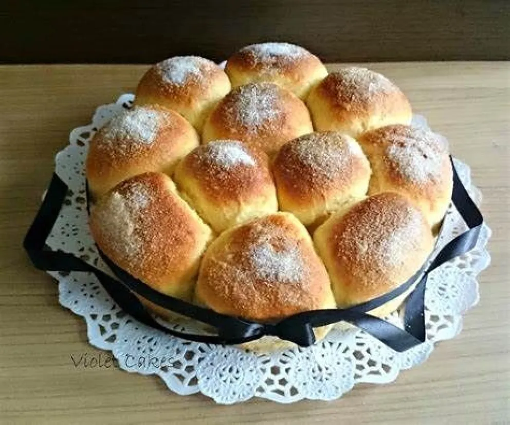 Deliciosos bollos de naranja caseros para desayunar o merendar