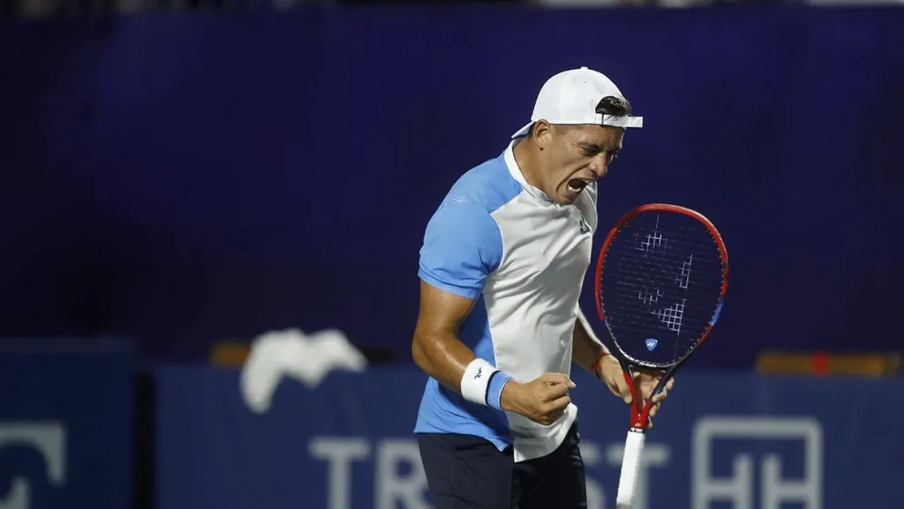 Gran actuación argentina en el US Open: Báez y Etcheverry avanzan a segunda ronda